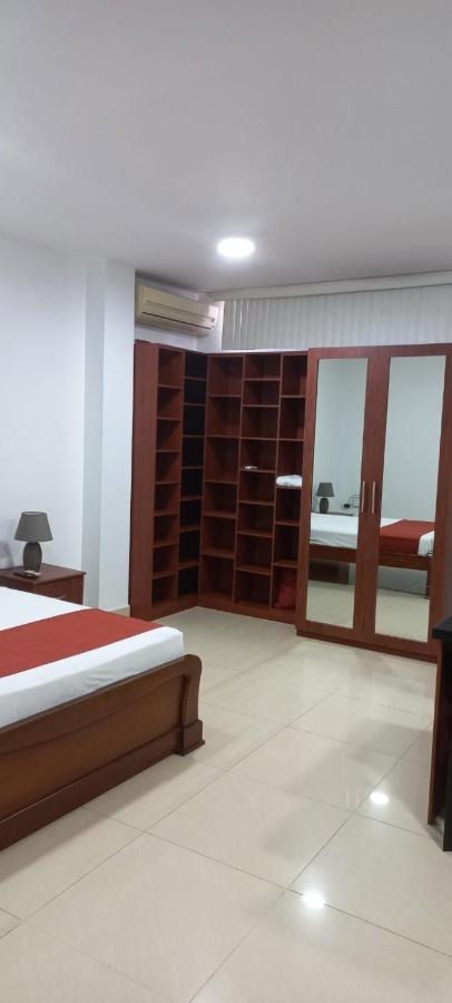 DEPARTAMENTOS Marcecilia de 3, 2 Y 1 HABITACIÓN EN EL CENTRO DE MANTA Exterior foto